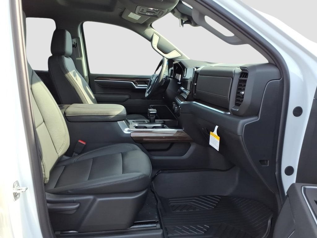 2026 Chevrolet Silverado 1500 LT - Photo 10