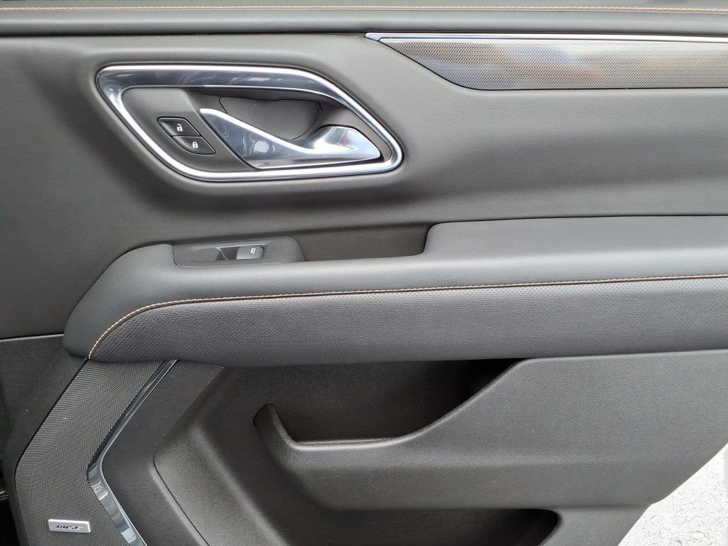 2023 GMC Yukon AT4 - Photo 11