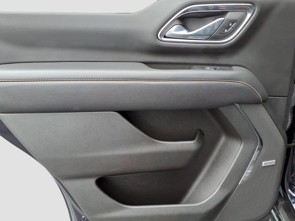 2023 GMC Yukon AT4 - Photo 14