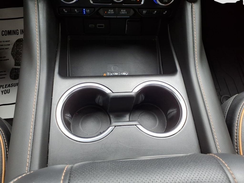 2023 GMC Yukon AT4 - Photo 25