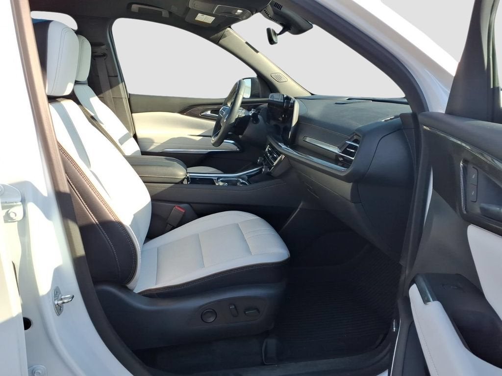 2025 Chevrolet Traverse High Country