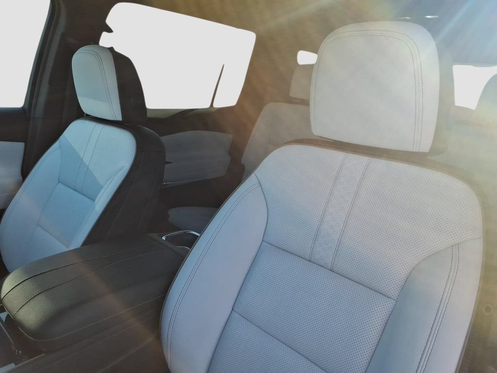 2025 Chevrolet Traverse High Country