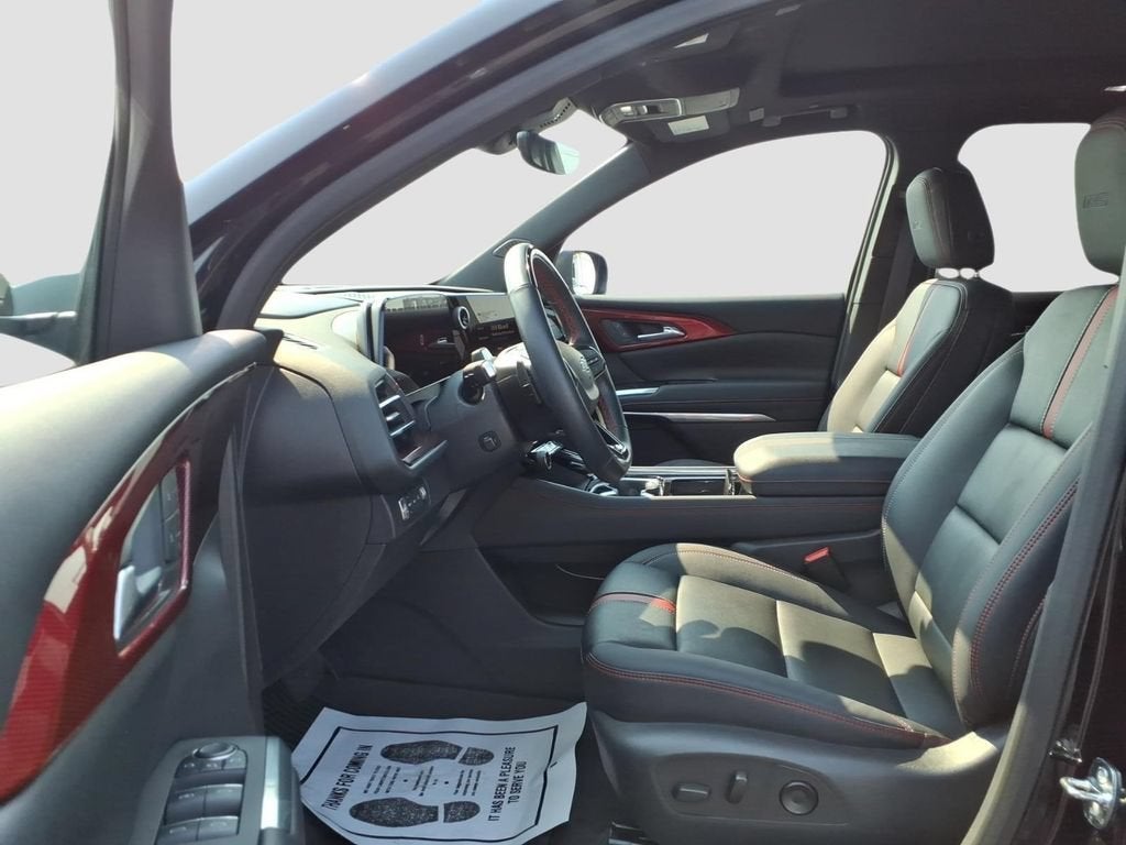 2025 Chevrolet Traverse RS