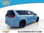2020 Chrysler Voyager LX