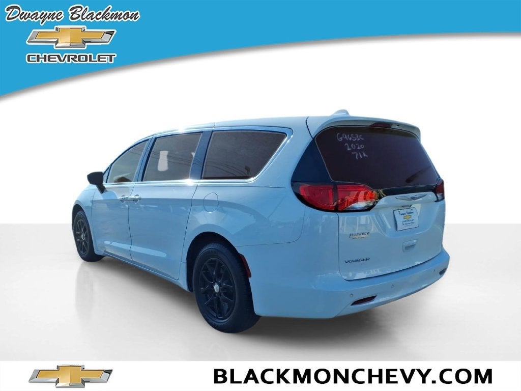 2020 Chrysler Voyager LX