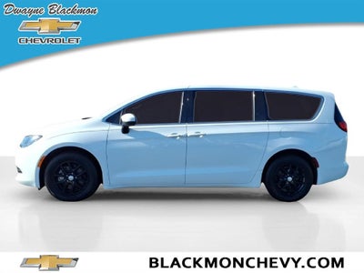 2020 Chrysler Voyager LX