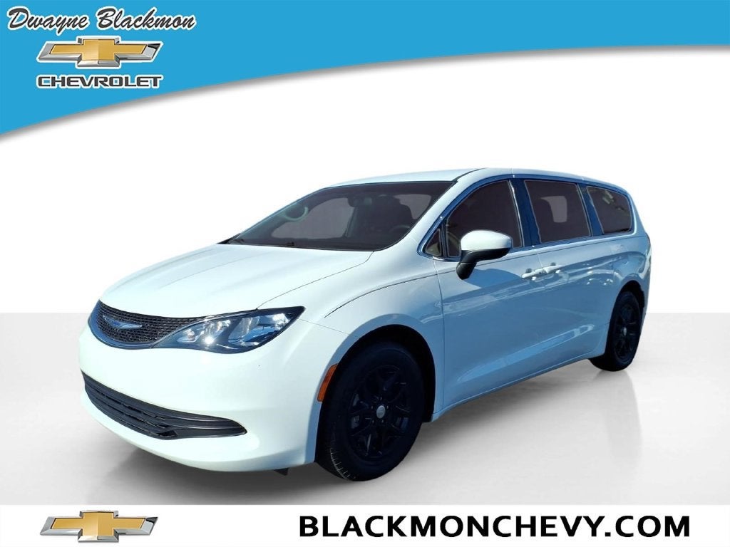 2020 Chrysler Voyager LX