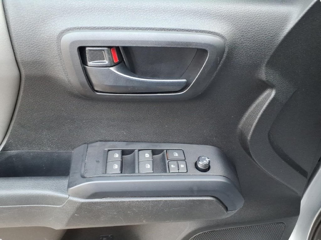 2021 Toyota Tacoma 2WD SR