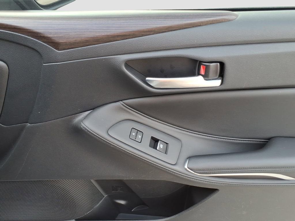 2021 Toyota Avalon XLE