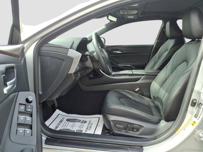 2021 Toyota Avalon XLE
