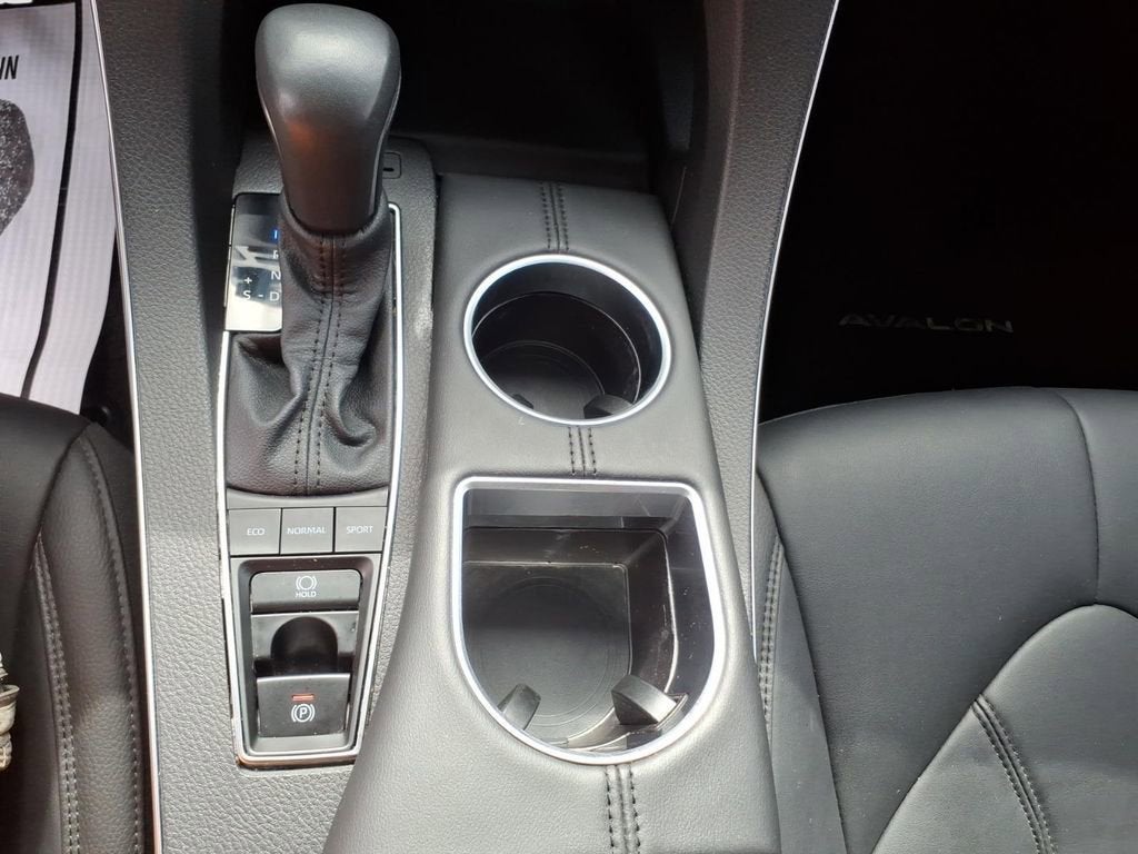 2021 Toyota Avalon XLE