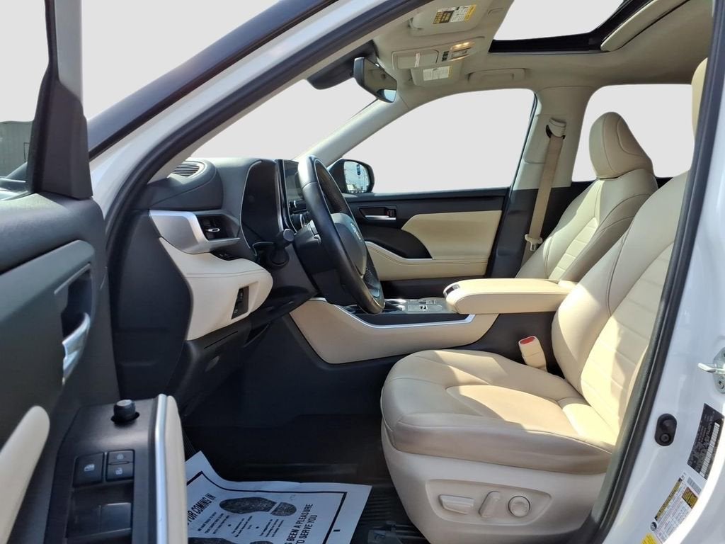 2023 Toyota Highlander L