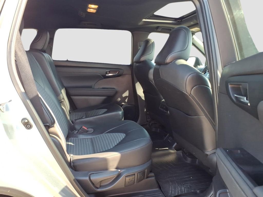 2022 Toyota Highlander XSE