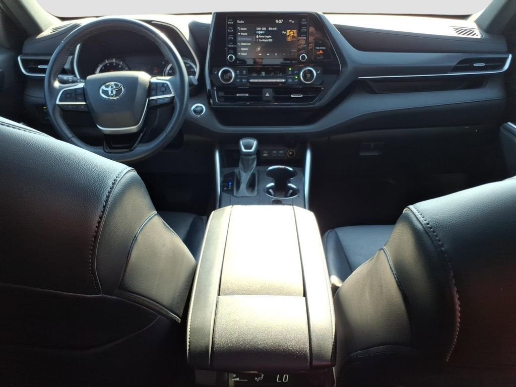 2022 Toyota Highlander XSE