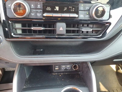 2022 Toyota Highlander XSE