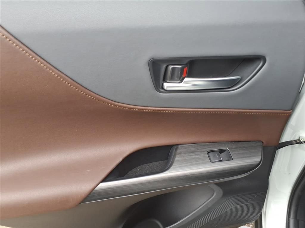 2024 Toyota Venza LE