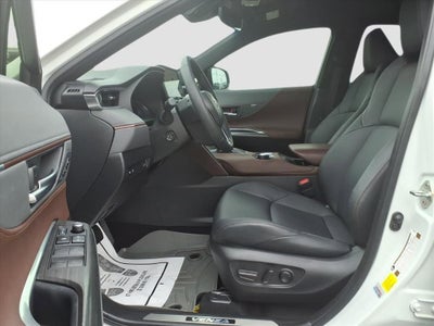 2024 Toyota Venza LE