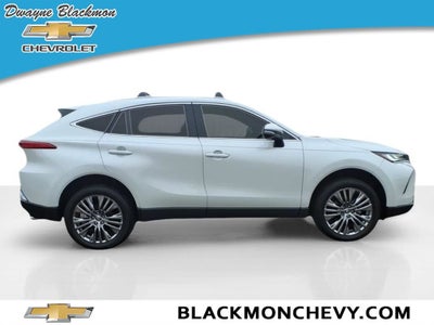 2024 Toyota Venza LE