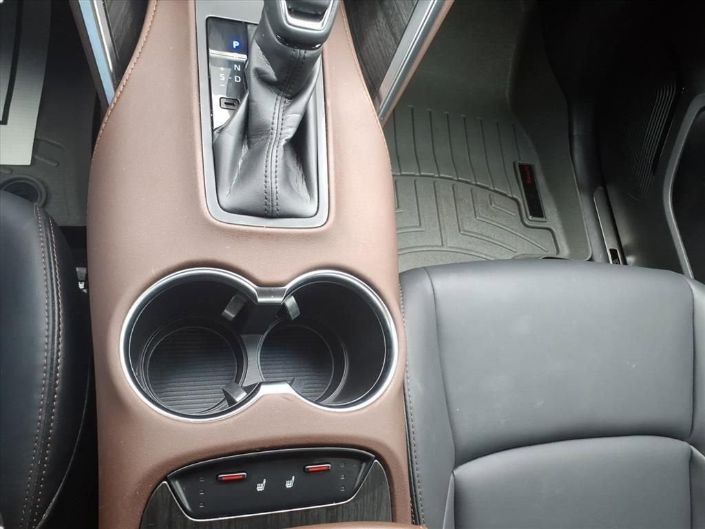 2024 Toyota Venza LE